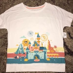 Disneyland T-shirt castle
